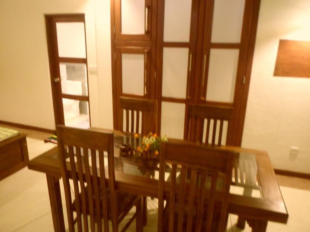 Nilas Guesthouse Hikkaduwa Buitenkant foto
